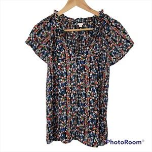 GAP BLACK & MULTICOLOUR FLORAL SHORT SLEEVE TOP/BLOUSE WITH RUFFLE NECKLINE, MED
